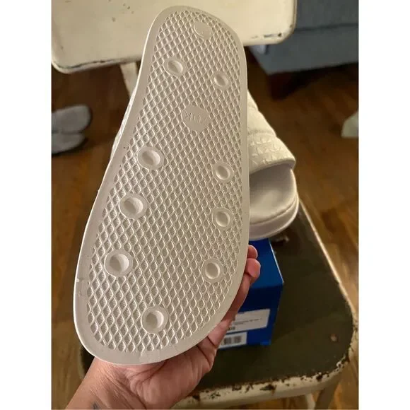 Adidas Adilette Essential W Slides - Picture 3 of 8